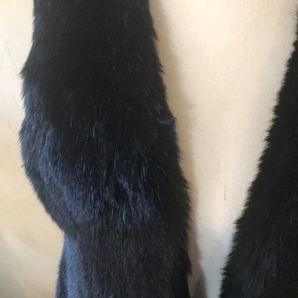 Goodnight Macaroon Black Faux Fir Vera-  Sz M - Picture 2 of 6